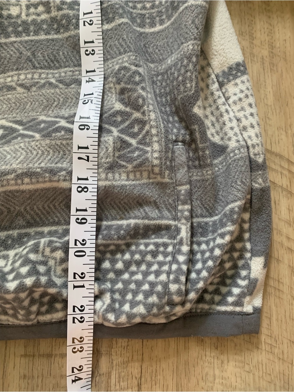 Columbia White & Grey Fleece Pull-over - Picture 6 of 11